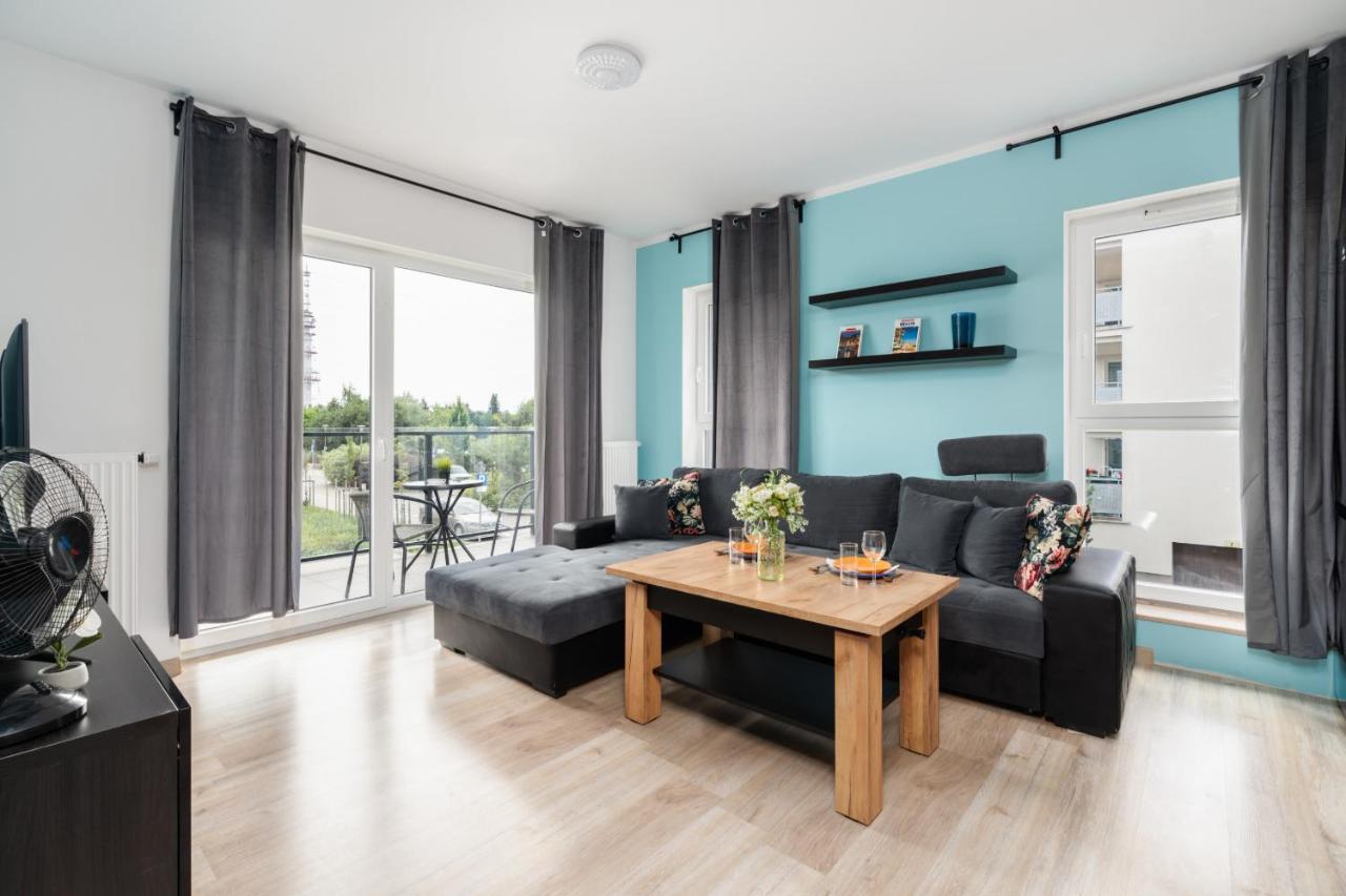 Modern Apartment With Balcony & Free Garage Poznan By Noclegi Renters 외부 사진