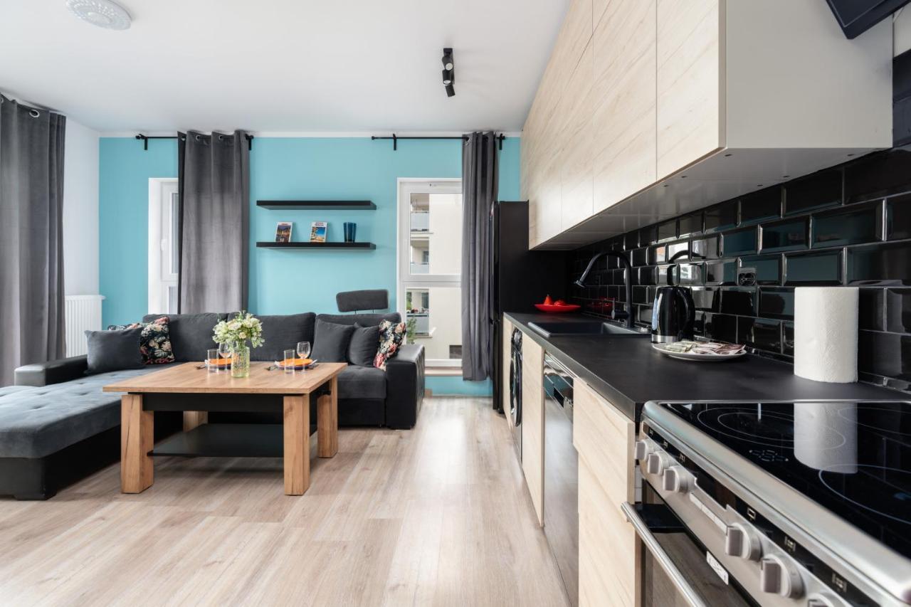 Modern Apartment With Balcony & Free Garage Poznan By Noclegi Renters 외부 사진