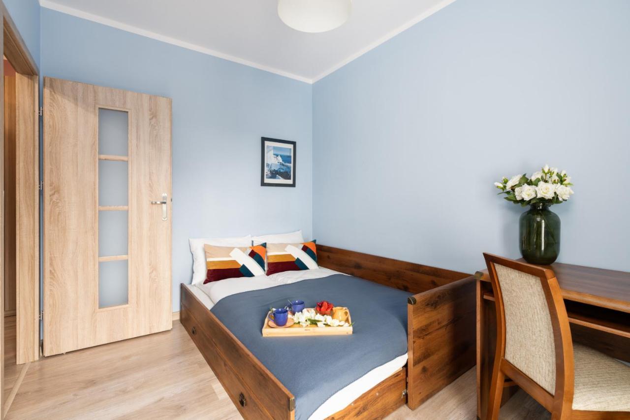 Modern Apartment With Balcony & Free Garage Poznan By Noclegi Renters 외부 사진